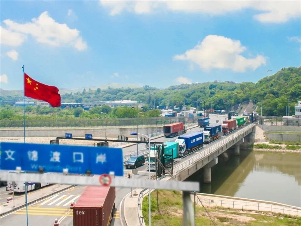 China Italy Road Transport Delivery To Door suppliers